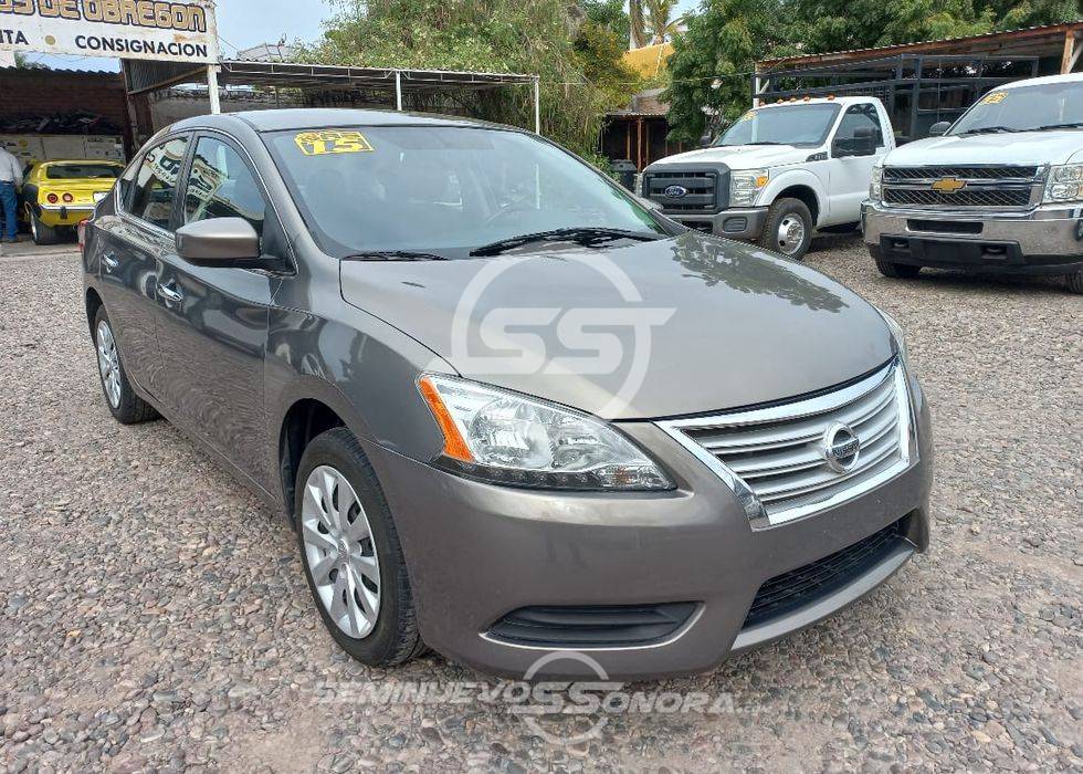 Dasbecan Conector USB de puerto auxiliar 28023-9KF1A compatible con Nissan Altima Sentra Versa 2015-2019 entrada de adaptador de audio auxiliar